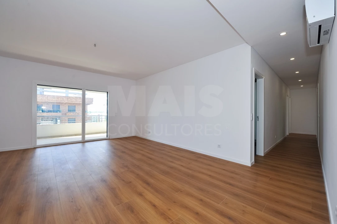 Apartamento T3 para Venda em Odivelas Foto 4