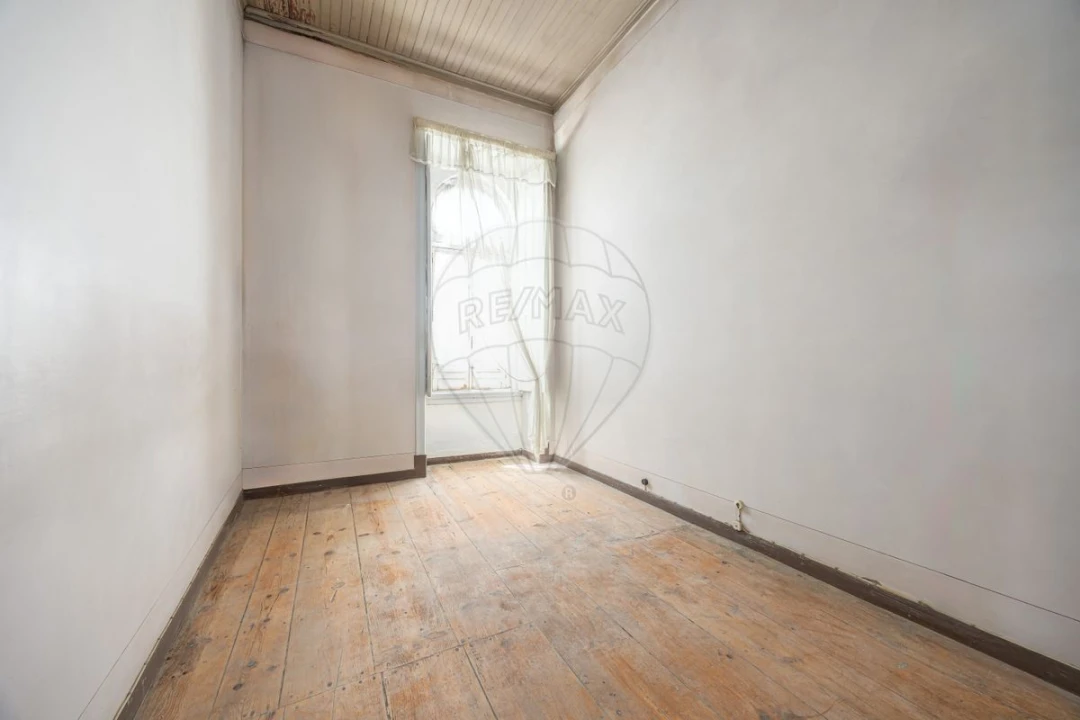 Prédio para Venda em A dos Cunhados e Maceira Foto 22