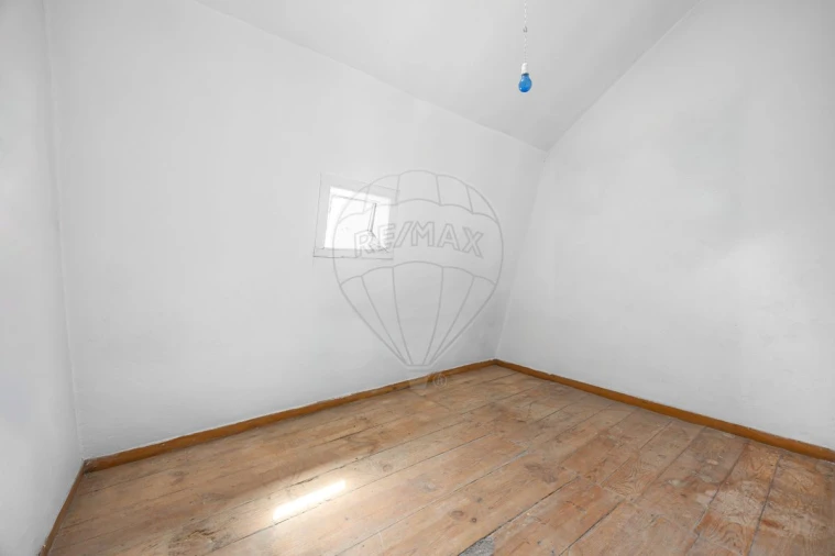 Prédio para Venda em A dos Cunhados e Maceira Foto 17