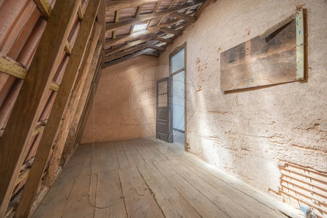 Prédio para Venda em A dos Cunhados e Maceira Foto 27