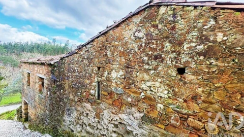 Moradia T3 para Venda em Aguda