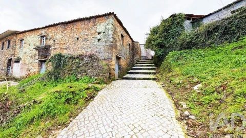 Moradia T3 para Venda em Aguda