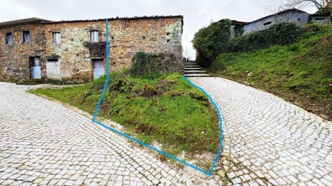 Moradia T3 para Venda em Aguda