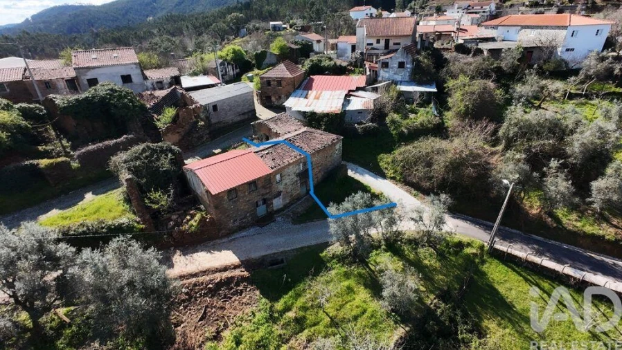 Moradia T2 para Venda em Aguda Foto 20