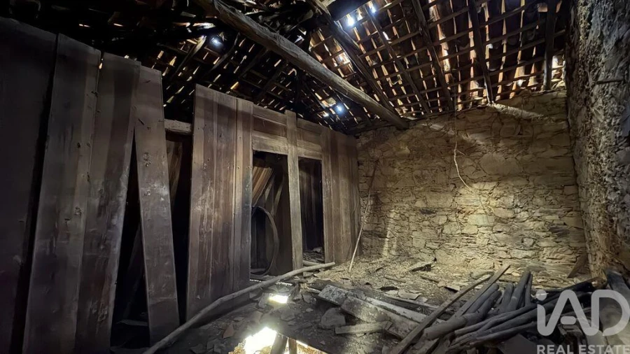 Moradia T2 para Venda em Aguda Foto 19