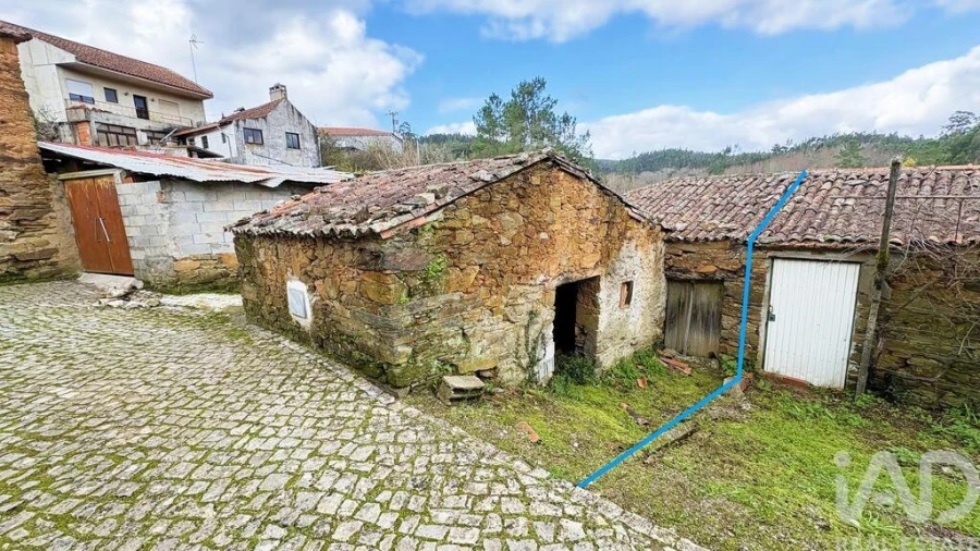 Moradia T3 para Venda em Aguda Foto 9