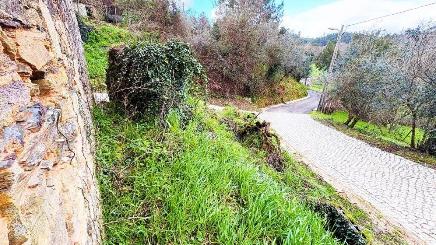 Moradia T3 para Venda em Aguda Foto 14