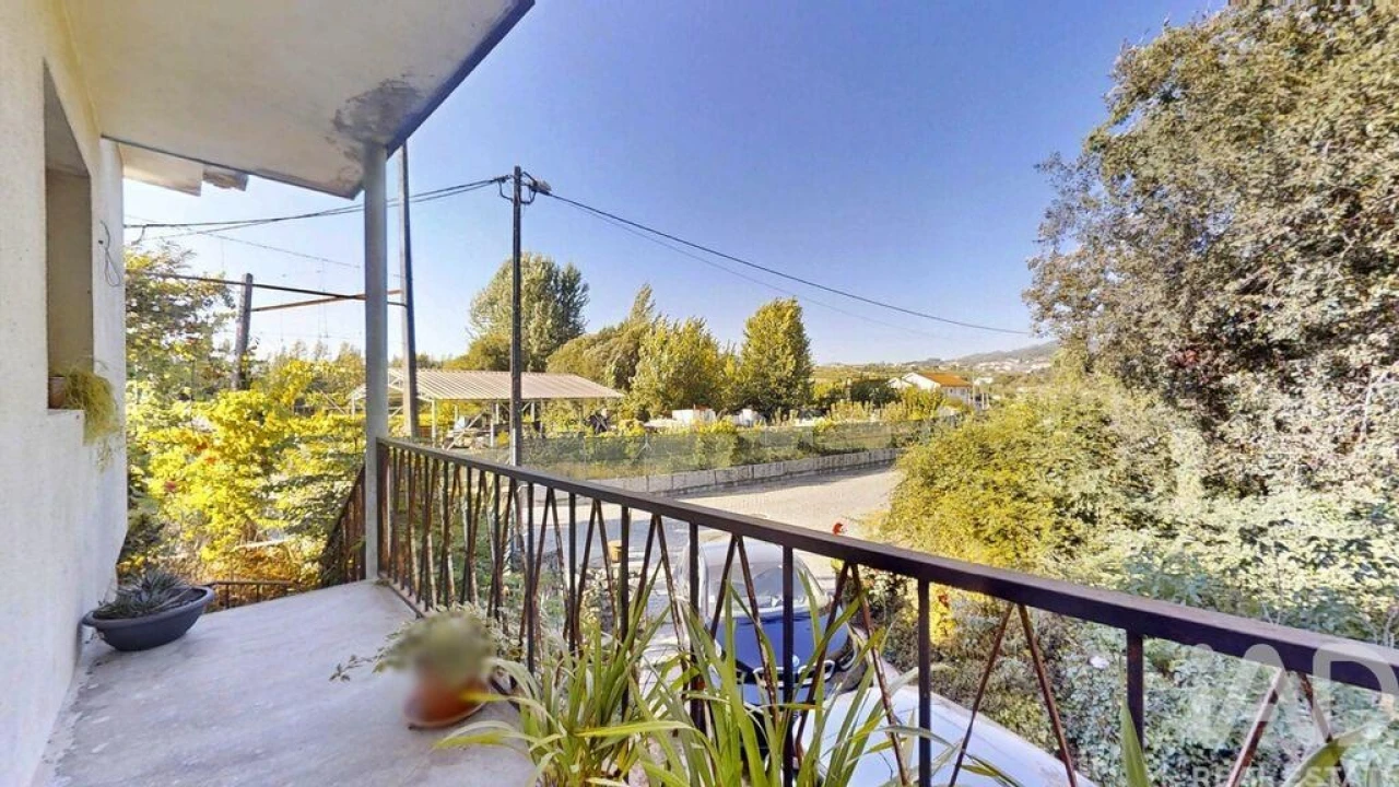 Moradia T4 para Venda em Aldão Foto 23