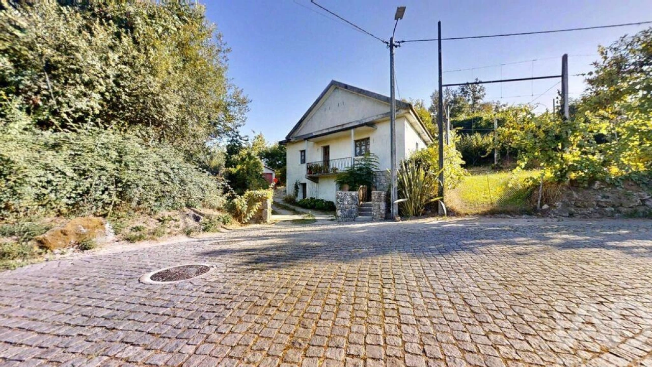 Moradia T4 para Venda em Aldão Foto 27