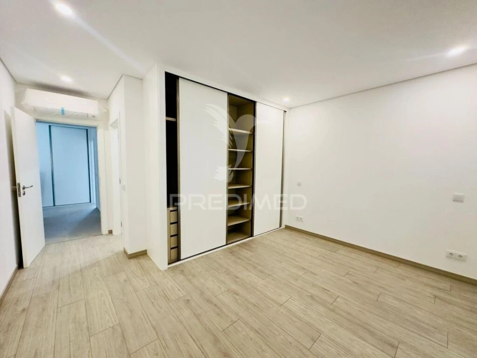 Apartamento T2 para Venda em Almancil Foto 5