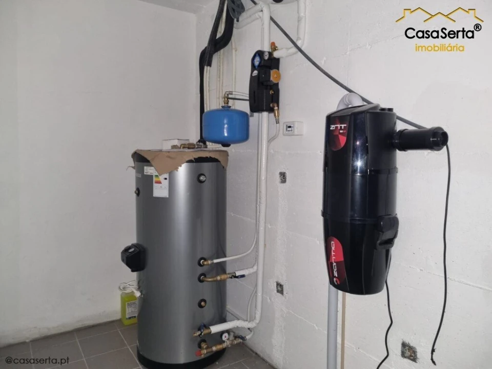 Moradia T4 para Venda em Sertã Foto 8