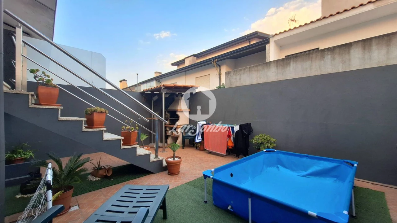 Moradia T3 para Venda em Vila Nova da Telha Foto 18