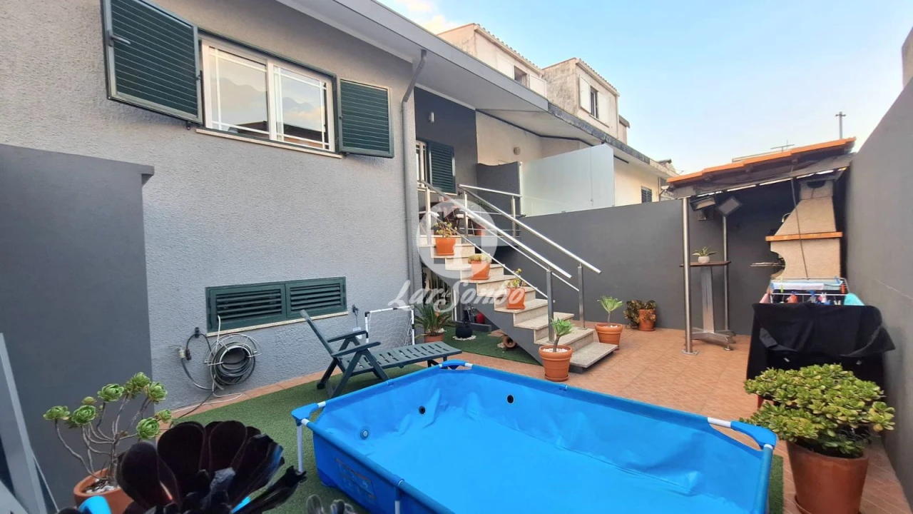 Moradia T3 para Venda em Vila Nova da Telha Foto 1