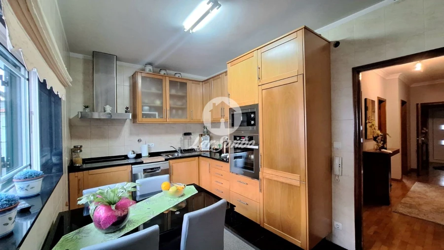 Moradia T3 para Venda em Vila Nova da Telha Foto 3