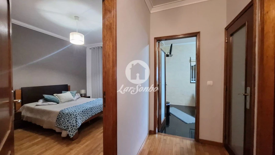 Moradia T3 para Venda em Vila Nova da Telha Foto 12