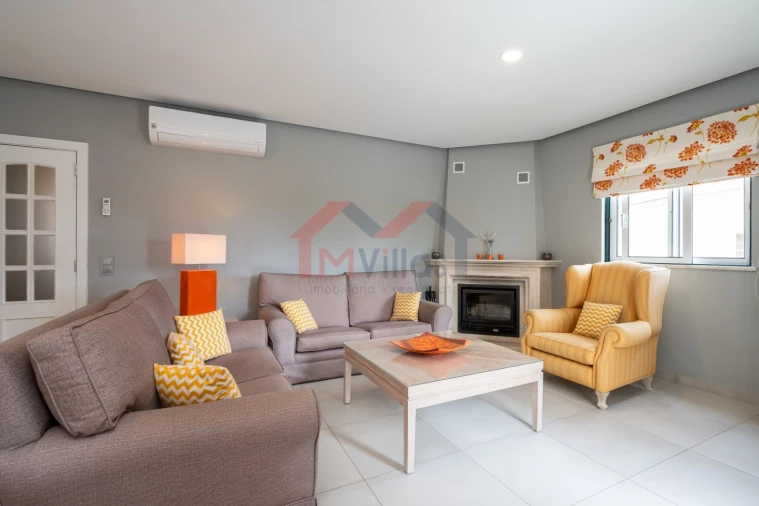 Moradia T5 para Venda em Estômbar e Parchal Foto 2