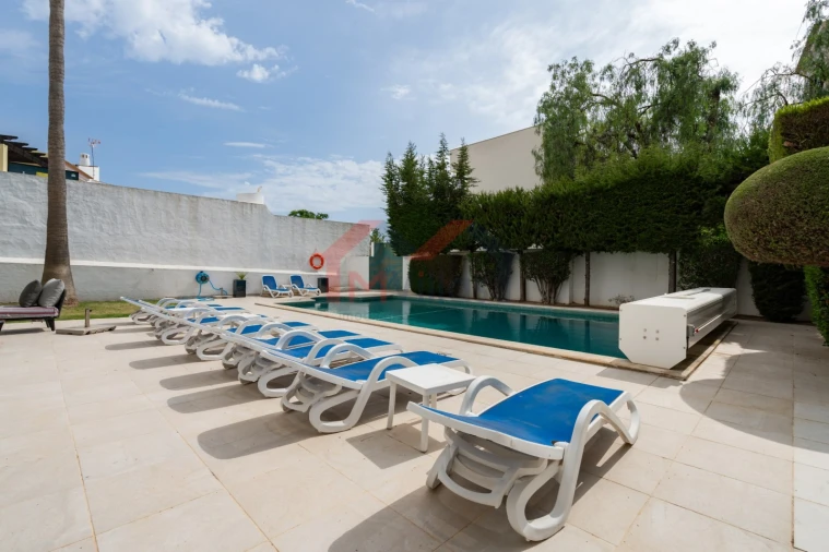 Moradia T5 para Venda em Estômbar e Parchal Foto 29