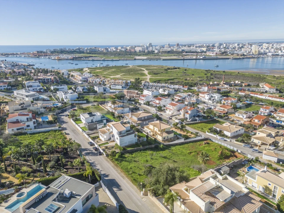 Moradia T3 para Venda em Ferragudo Foto 31