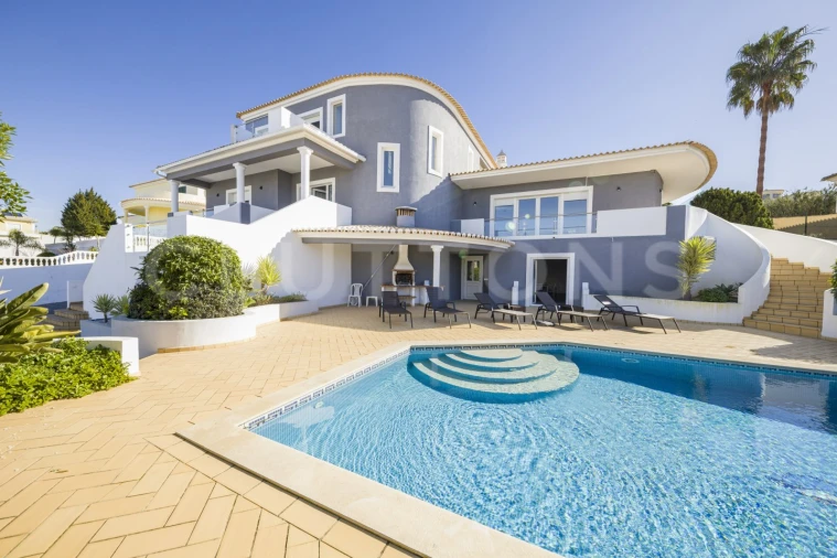 Moradia T3 para Venda em Ferragudo Foto 1