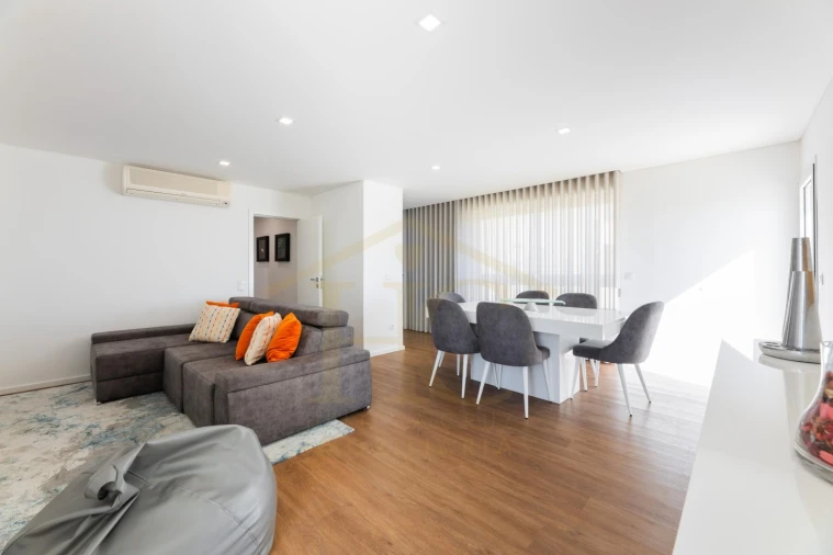 Apartamento T2 para Venda em Vila do Conde Foto 3