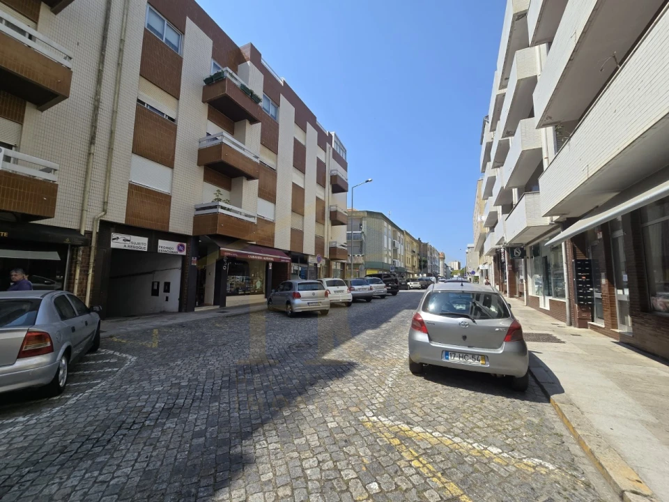 Garagem para Venda em Póvoa de Varzim, Beiriz e Argivai Foto 1