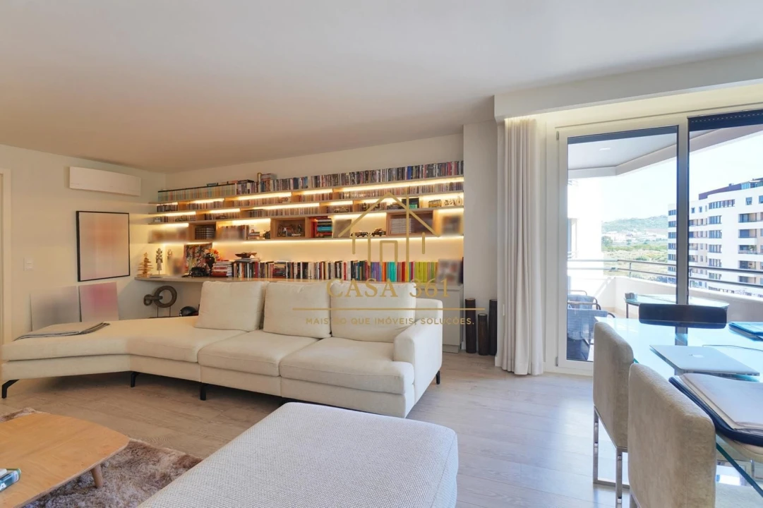 Apartamento T4 para Venda em Loures Foto 3