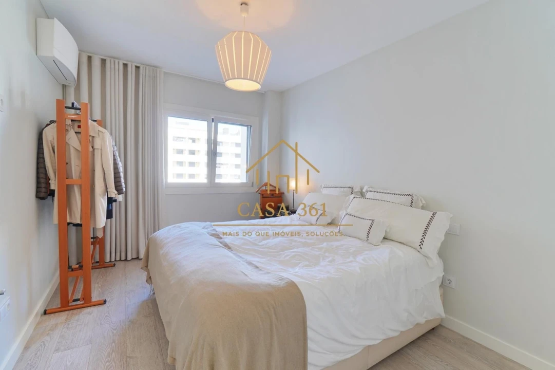 Apartamento T4 para Venda em Loures Foto 13