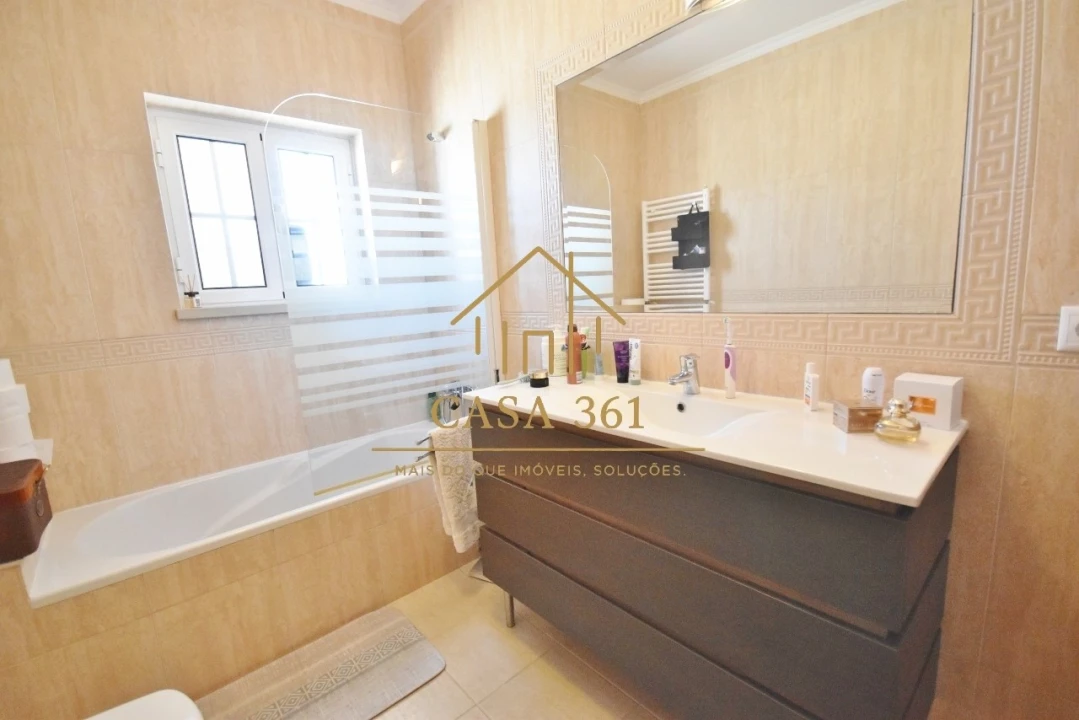 Moradia T4 para Venda em Vila Franca de Xira Foto 27