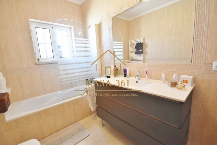 Moradia T4 para Venda em Vila Franca de Xira Foto 27