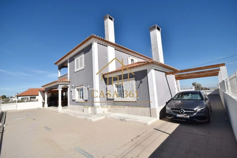 Moradia T4 para Venda em Vila Franca de Xira Foto 3