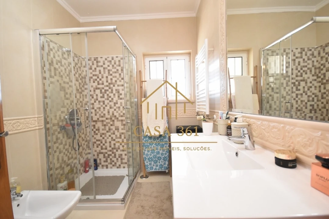 Moradia T4 para Venda em Vila Franca de Xira Foto 33