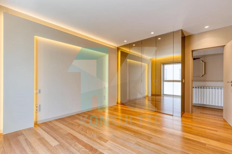 Apartamento T4 para Venda em Vila do Conde Foto 14