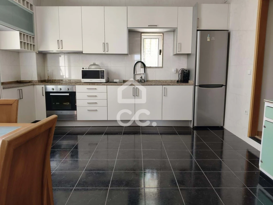 Apartamento T2 para Venda em Aguas Santas Foto 3