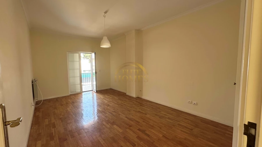 Moradia T3 para Arrendamento em Alcabideche Foto 21