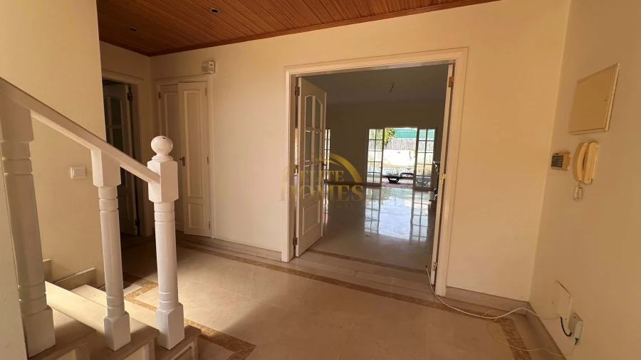 Moradia T3 para Arrendamento em Alcabideche Foto 19