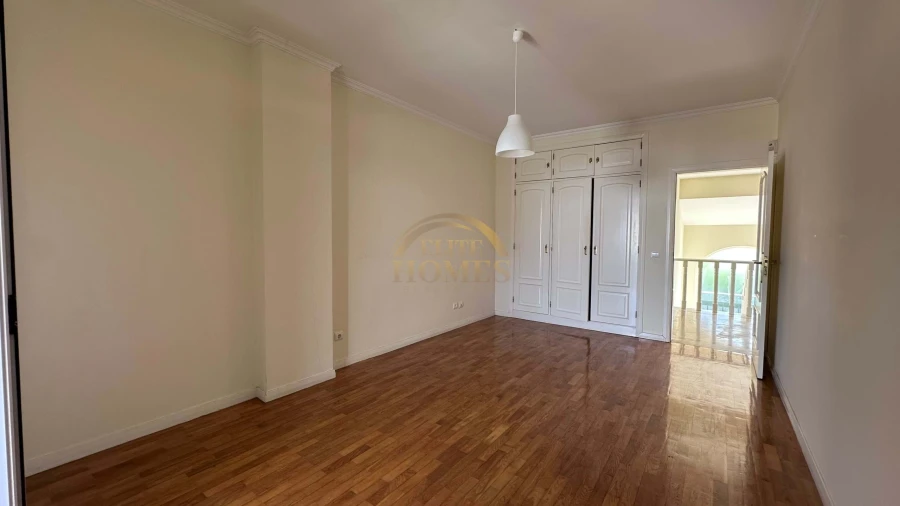 Moradia T3 para Arrendamento em Alcabideche Foto 22