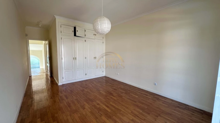 Moradia T3 para Arrendamento em Alcabideche Foto 26