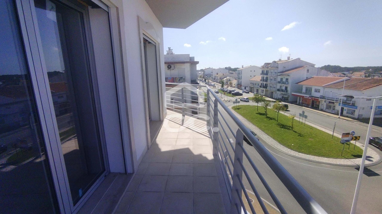 Apartamento T2 para Venda em Pataias e Martingança Foto 3