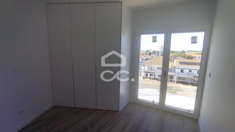 Apartamento T2 para Venda em Pataias e Martingança Foto 13