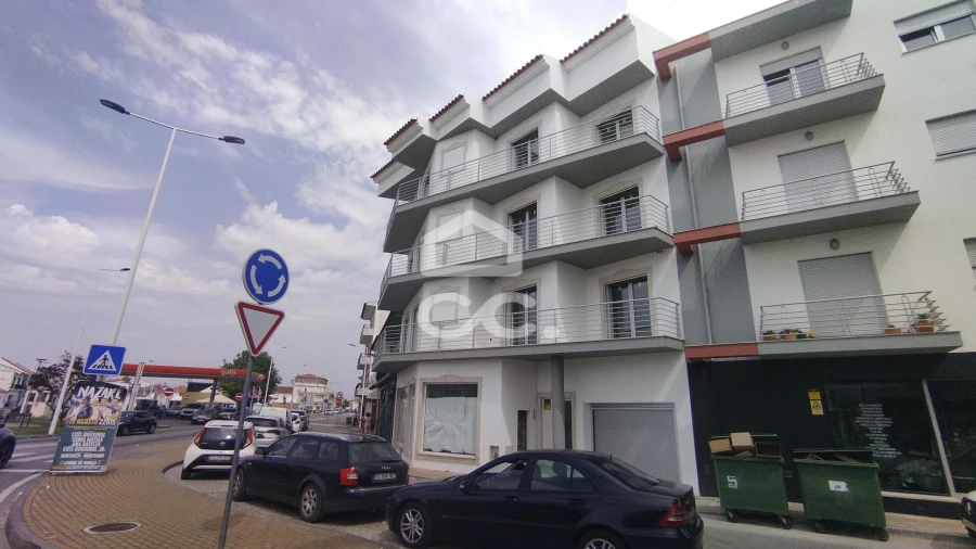 Apartamento T2 para Venda em Pataias e Martingança Foto 2