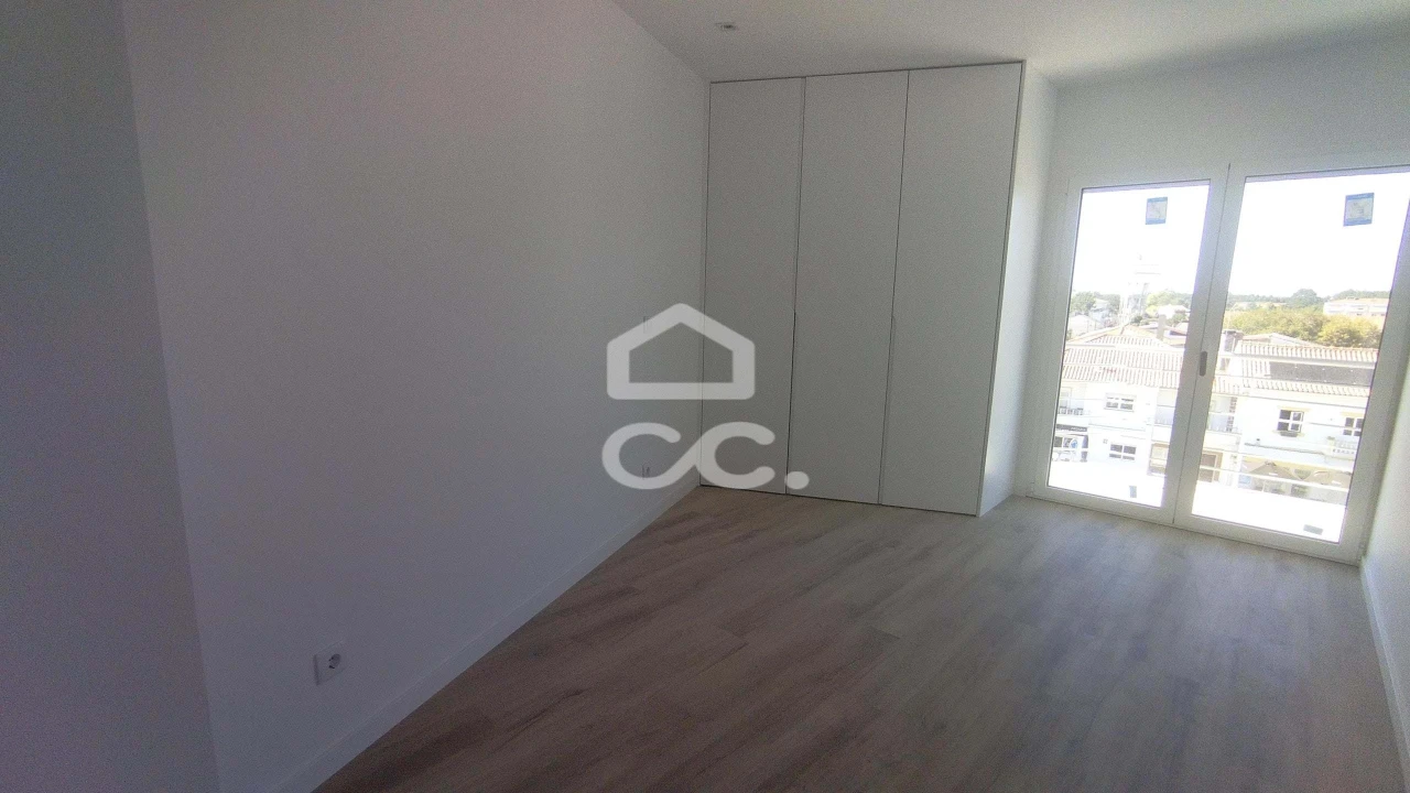 Apartamento T2 para Venda em Pataias e Martingança Foto 9