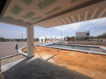 Moradia T4 para Venda em Silves