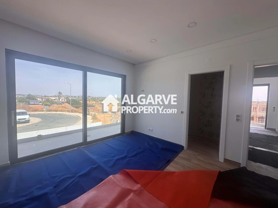 Moradia T4 para Venda em Silves Foto 15