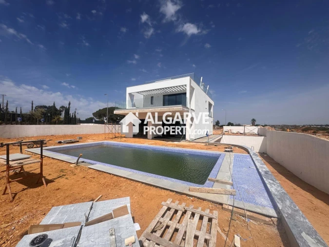 Moradia T4 para Venda em Silves Foto 25