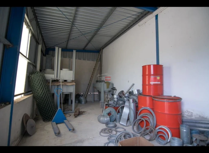 Armazém para Venda em Seiça Foto 3