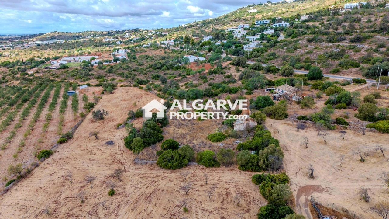 Terreno para Venda em Santa Barbara de Nexe Foto 16