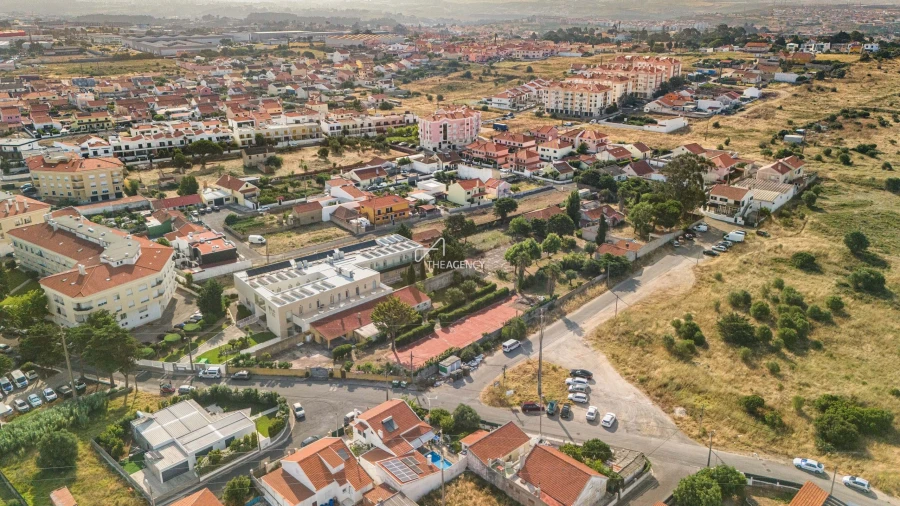 Terreno para Venda em Agualva e Mira-Sintra Foto 2