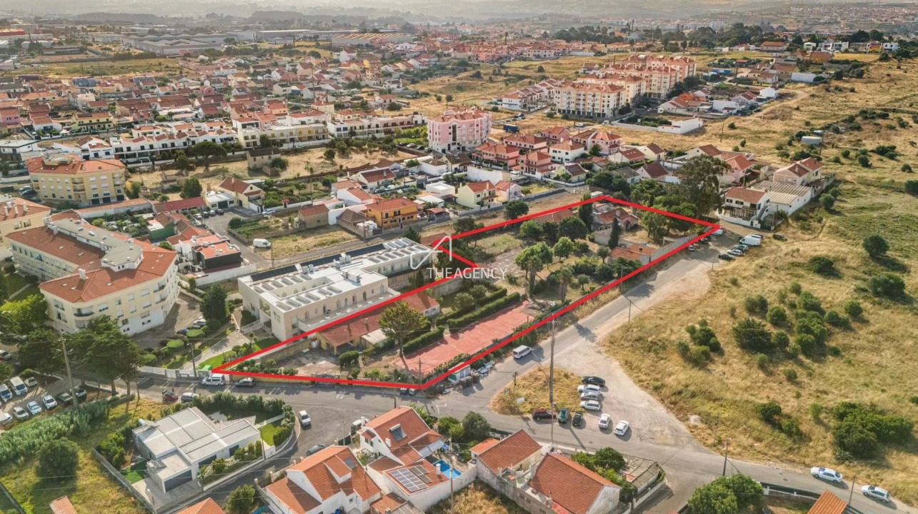 Terreno para Venda em Agualva e Mira-Sintra Foto 3