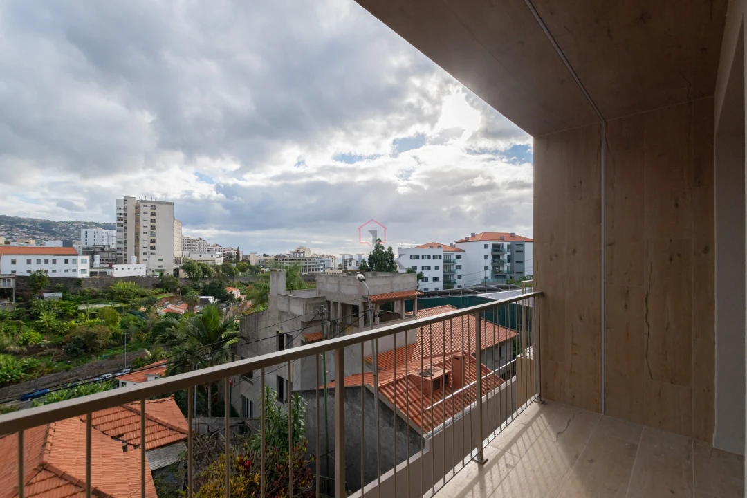 Apartamento T3 para Venda em São Martinho Foto 20
