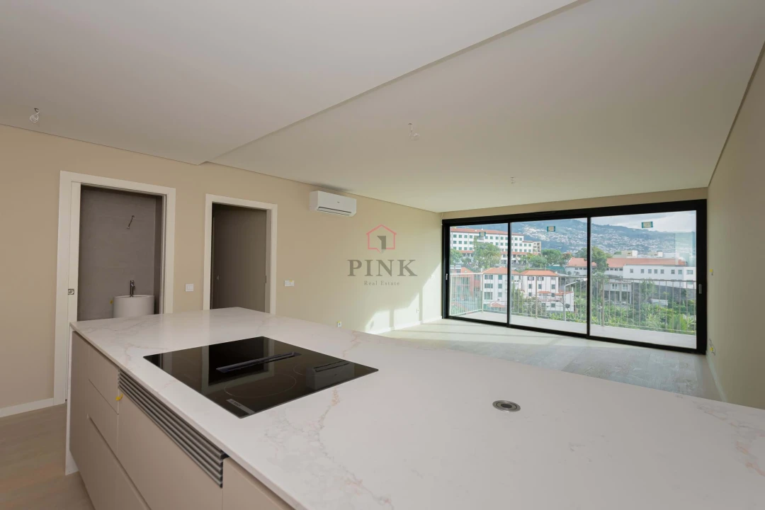 Apartamento T3 para Venda em São Martinho Foto 8